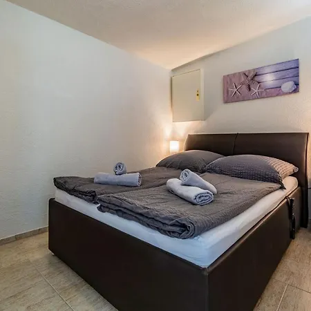 Apartmán Ferienhaeuser Hitthim - Gellen *